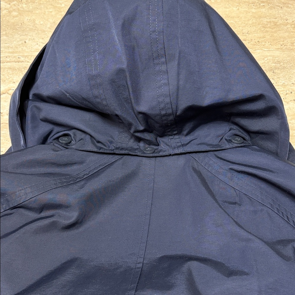 NWOT Navy London Fog light weight Trench Coat with detachable hood, no flaws. - Picture 16 of 16
